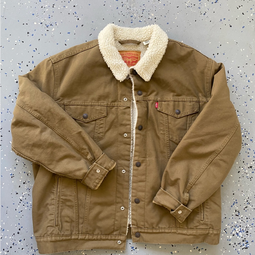 Brown Levi’s Trucker Jacket with Sherpa Lining